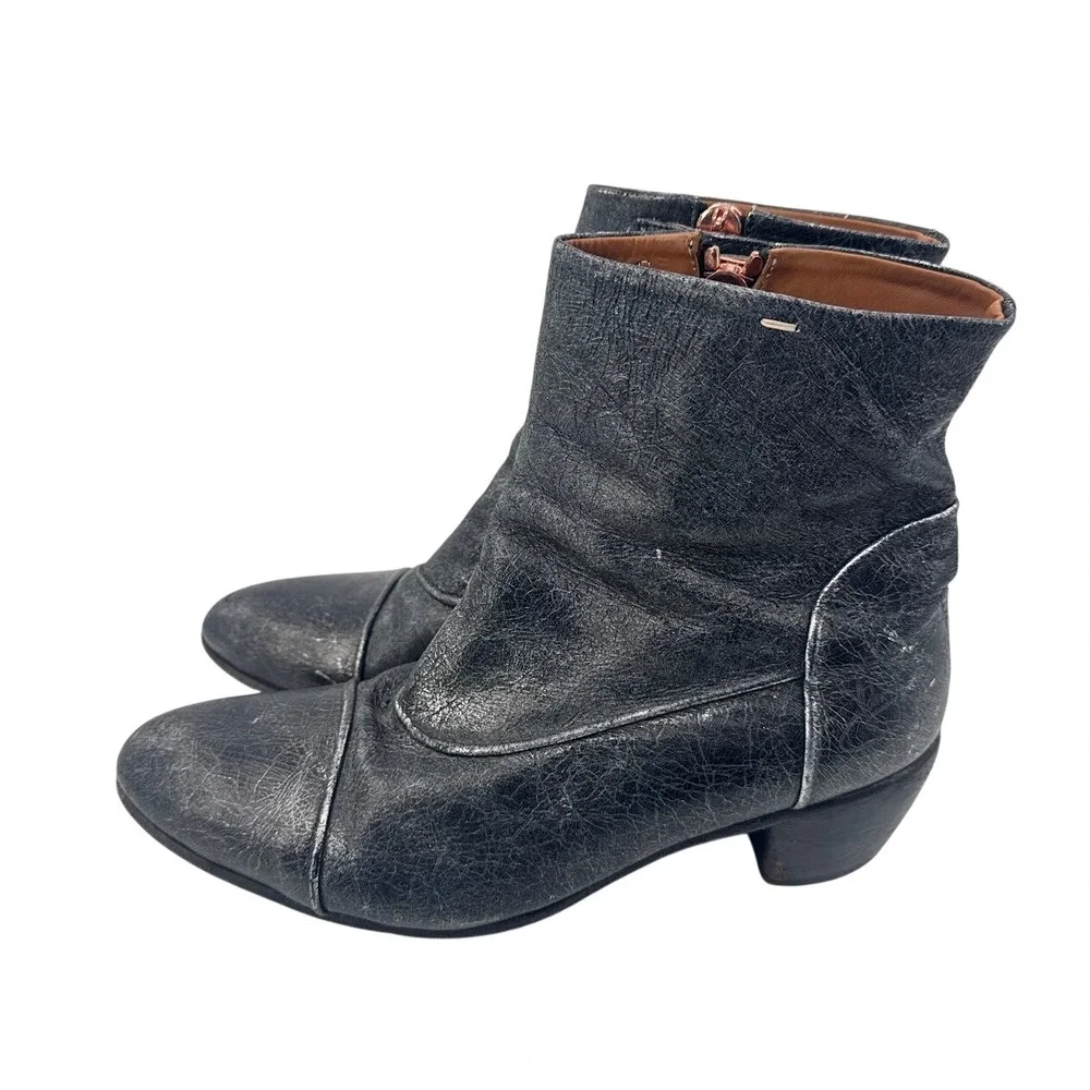 Fluevog Passage Preet Distressed Boots Black Crackle Leather Ankle Boots W11